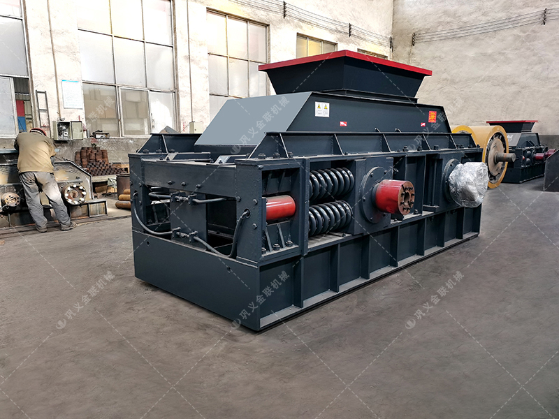 鵝卵石對輥破碎機介紹，為什么選擇金聯(lián)機械？